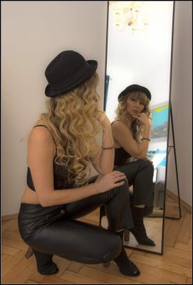 Fotomodelka nadam usługi fotomodelingowe. Chętnie zapozuje do fotosesji. Z doświadczeniem