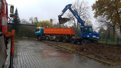 Wyburzenia, rozbiórki, wykopy, piach, wywóz, gruzu, wywrotka, koparka, Skierniewice,