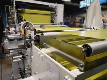 Maszyna do produkcji worków z taśmą - rolomat i konfekcjonowanie