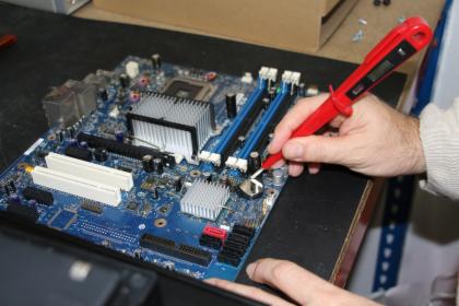 Serwis i naprawa komputerów oraz laptopów