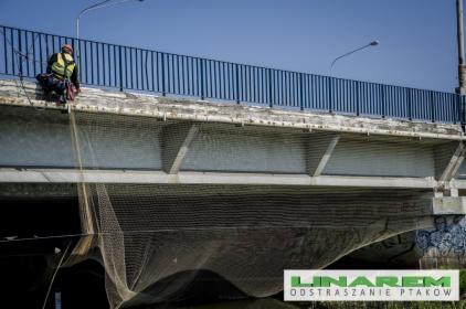 Profesjonalny montaż siatek ochronnych na mosty i wiadukty Zabezpieczenie mostów wiaduktów