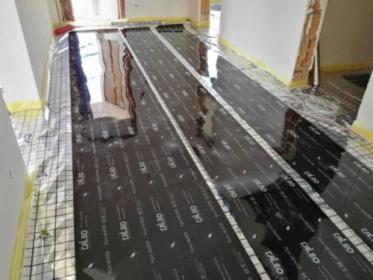 Dostawa i montaż folii grzewczych.