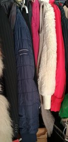 odzież używana meska, damska jak nowa dobrym gatunku i jakości z wieszaka i  kartony