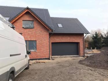 Montaż bram garażowych