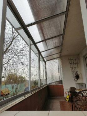 Zabudowy tarasów i balkonów