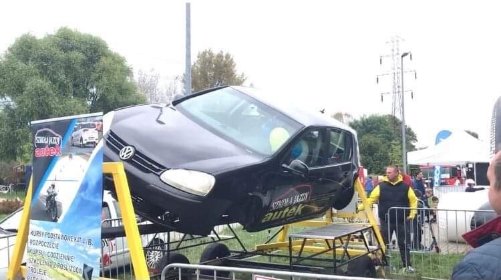 Szkolenie na płycie poślizgowej