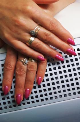 Manicure hybrydowy, żelowy