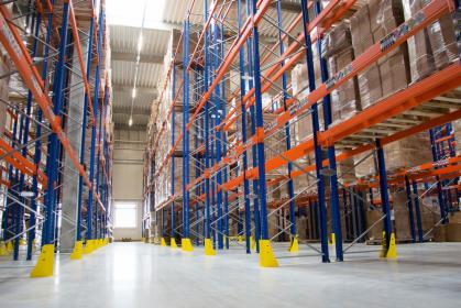 Magazynowanie, wynajem i obsługa miejsc paletowych.