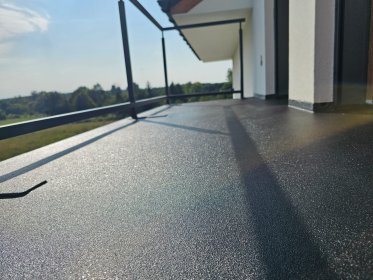 Izolacja polimocznikiem, Hydroizolacja o grubości 2-5mm