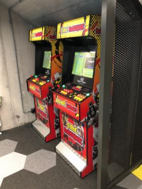 Automaty rozrywkowe, urządzenia elektryczne/elektroniczne