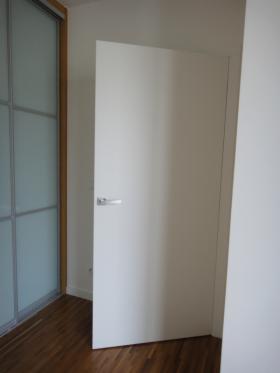 Drzwi z MDF malowane w kolorze białym lub fornirowane