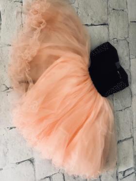 Sukienki suknie odzież wizytowa i codzienna nowa