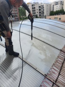 Mycie dachów i innych