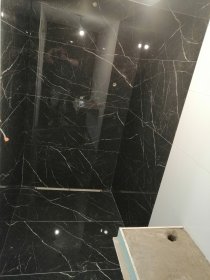 UKŁADANIE GLAZURY ,GRESU ,TERAKOTY