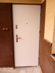 MONTAŻ DRZWI ZEWNĘTRZNYCH