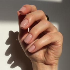 Manicure hybrydowy