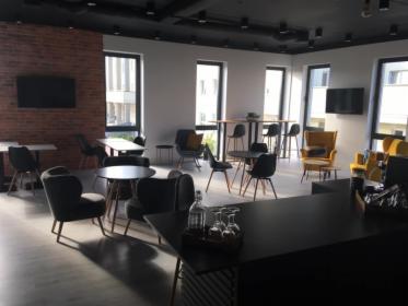 Coworking - Sale konferencyjne - Biura serwisowe- Eventy