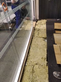 Montaż podłogi podniesionej