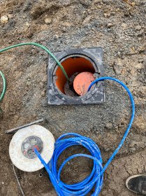 Kompleksowa budowa studni głębinowej. Szukanie wody, wiercenie studni i podłączenie.