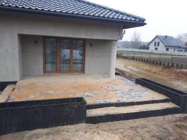 montaż ogrodzeń panelowych