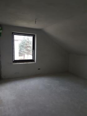 Maszynowe tynki cementowo-wapienne