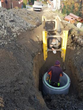 Roboty ziemne przyłącza i sieci wod-kan, odwodnienia,  drenaże