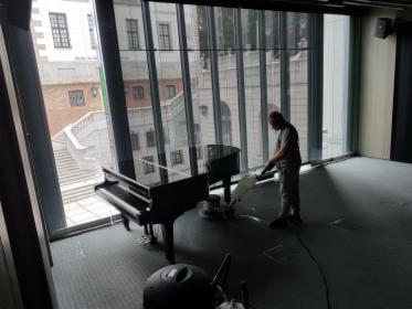 Pranie wykładziny biurowej , mebli oraz czyszczenie skór