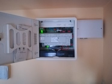 Instalacje oddymiania oraz napowietrzania klatek schodowych oraz garaży podziemnych.