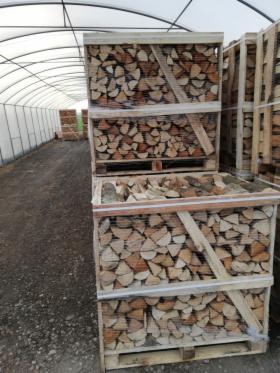 Producent drewna kominkowego w skrzyniach workach oraz rozpałki