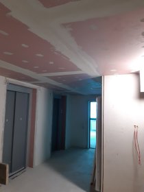 Montaż ścian sufitów oraz zabudowy GK, na stelażu i na klej.