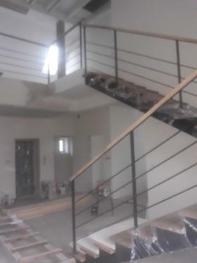 Budowa stanu surowego