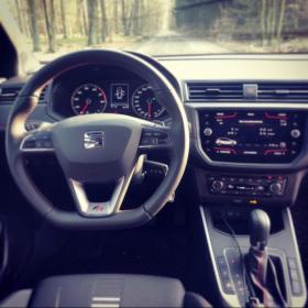 Wynajem samochodu SEAT ARONA