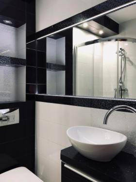 Układanie glazury, gresu i terakoty