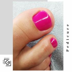 pedicure hybrydowy