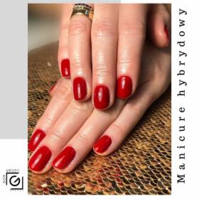 manicure hybrydowy