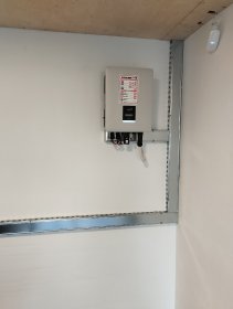 Montaż instalacji elektrycznych — domy, lokale, obiekty przemysłowe