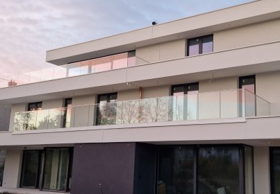 Balustrady całoszklane