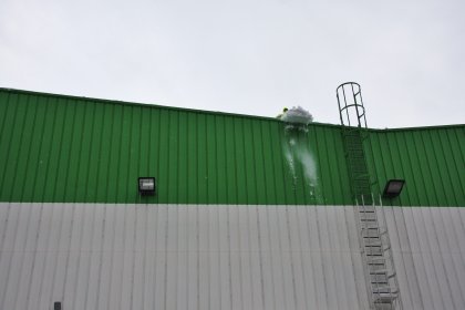 Odśnieżanie dachów i parkingów