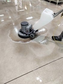 Doczyszczanie pdłóg