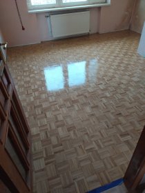 Cyklinowanie parkietów , naprwy , koloryzacja