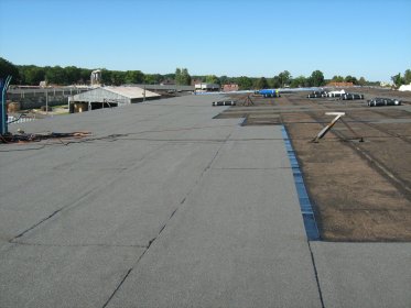 Pokrycia papowe z materiałem