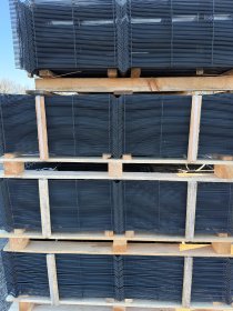 Kompletne systemy ogrodzeniowe z paneli 3D. Furtki, bramy. Dostawa i montaż.