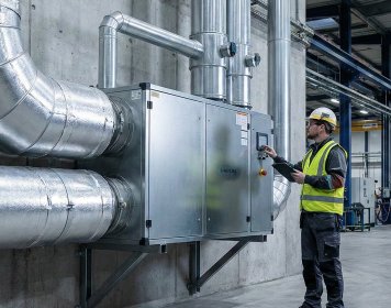 Montaż systemu rekuperacji w budynkach komercyjnych.