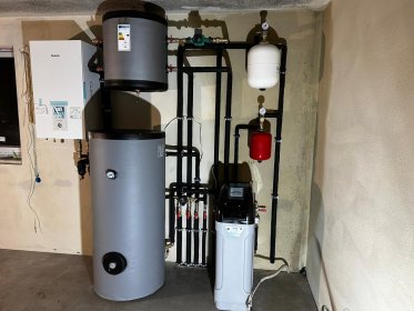 Montaż pompy ciepła powietrze-woda oraz montaż pompy gruntowej