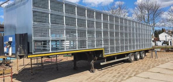 Zabudowa do przewozu drobiu