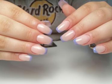 Przedłużenie paznokci