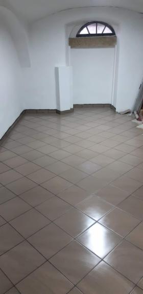 Układanie płytek, gresu, malowanie Układanie płytek, gresu, malowanie