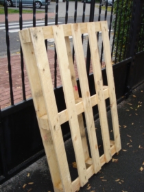 Palety drewniane, drewno kominkowe, materiały budowlane