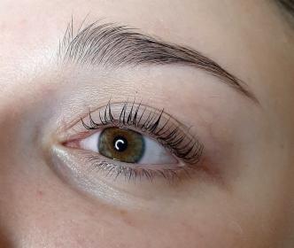 Keratynowa laminacja rzęs