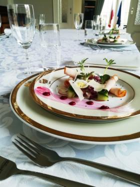 organizacja przyjec , bankietow, konferencji. Dla firm i osob prywatnych